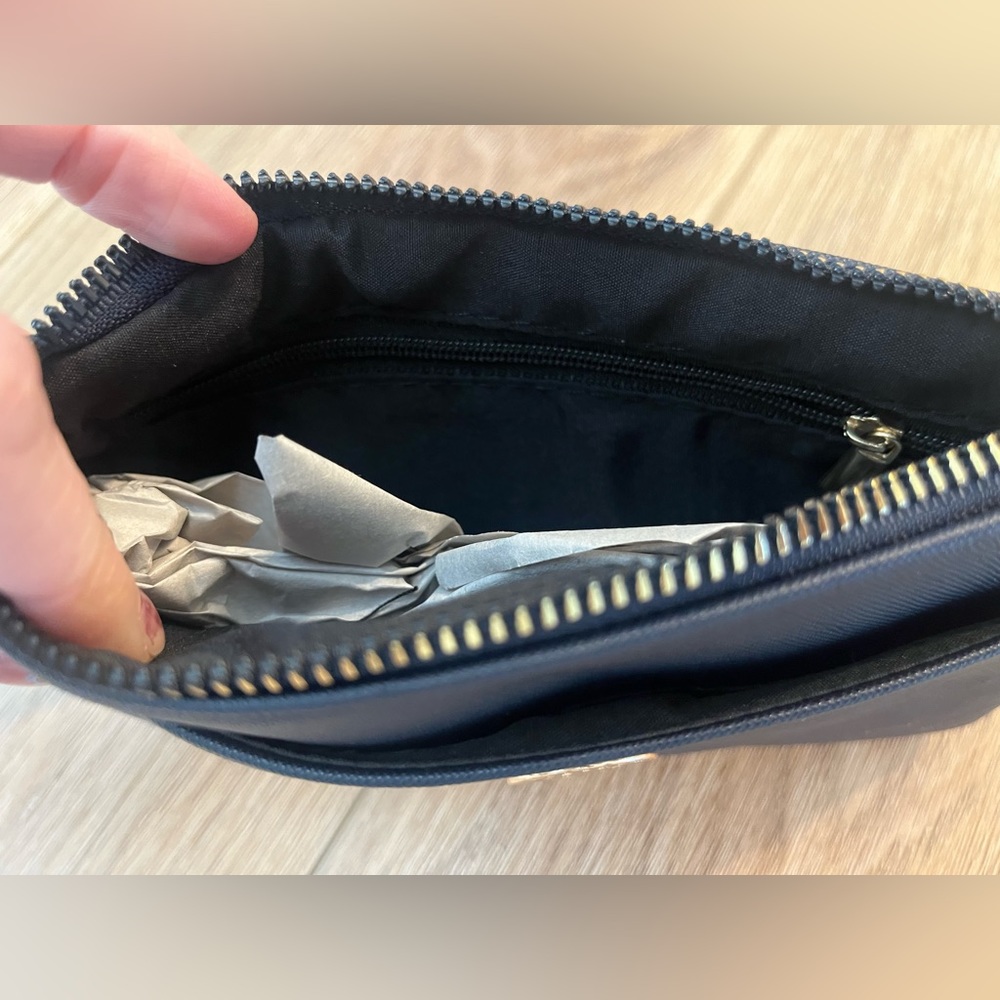 🥰Rebecca & Ritka Wristlet - Picture 3 of 6